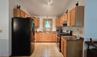 13 N Shore Dr, Barnstead, NH 03225
