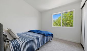 5217 Alamosa Park Dr, Oceanside, CA 92057