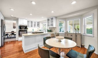 3225 Shoreline Dr, Las Vegas, NV 89117