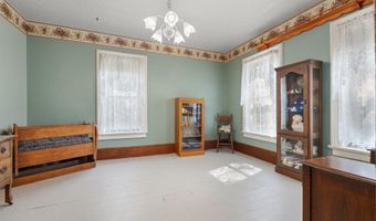702 S Van Buren St, Auburn, IN 46706