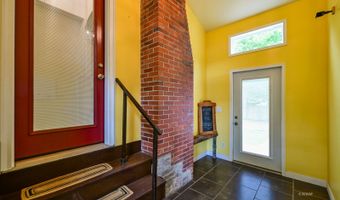 37 Euclid Dr, Athens, OH 45701