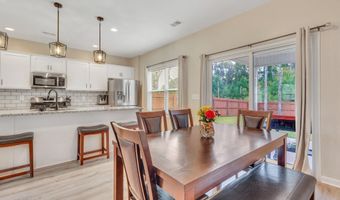 33 Chinquapin St, Beaufort, SC 29906