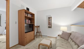 847 E WINDFIELD Pl, Appleton, WI 54911