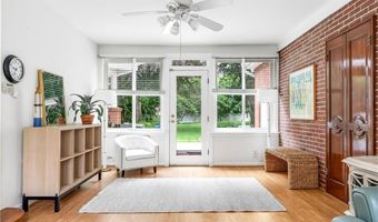 133 Tupelo Hill Dr, Cranston, RI 02920