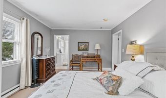 46 Chastellux Ave M8, Newport, RI 02840