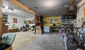 5240 E 42nd Ave, Anchorage, AK 99508