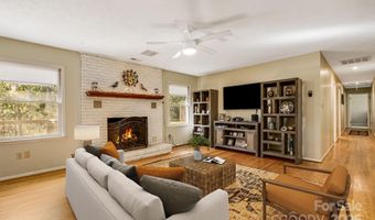 226 Wildflower Rd, Asheville, NC 28804