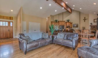 56081 Snow Goose Ct, Bend, OR 97707