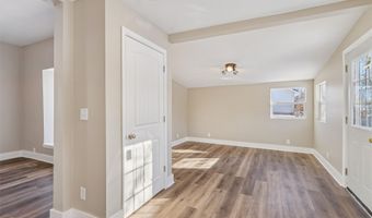 1307 Greene St, Adel, IA 50003