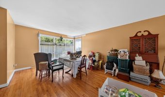 178 W SHELLEY Dr, Claymont, DE 19703
