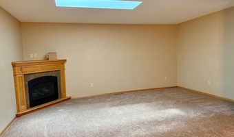 236 Wilson St, Alden, MN 56009