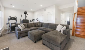 41863 CINNABAR Sq, Aldie, VA 20105