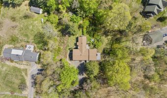 67 Obtuse Hill Rd, Brookfield, CT 06804