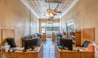 1305 S 1st St, Abilene, TX 79602