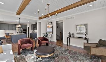 6167 N Trailwoods Dr, Ann Arbor, MI 48103