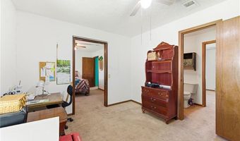 4 Skyline Dr, Adrian, MO 64720