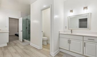 6801 CAPRI Pl, Bethesda, MD 20817