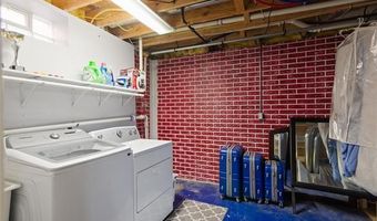 17301 Arlington Ave, Allen Park, MI 48101