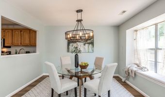12051 GATEWATER Dr, Potomac, MD 20854