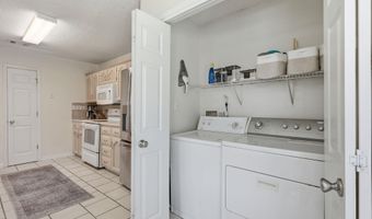 133 LAKE Ter, Alabaster, AL 35007