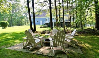 30 Taggart Ct, East Greenwich, RI 02818