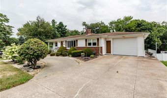 3 Ostend St, Johnston, RI 02919