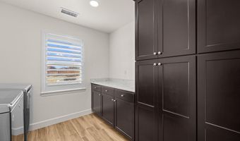 7423 Comet Ct, Sparks, NV 89436