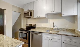 4725 31ST St S, Arlington, VA 22206