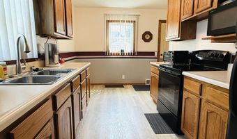 1002 SE 7th Ave, Aberdeen, SD 57401
