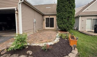 9327 Polaris Green Dr, Columbus, OH 43240