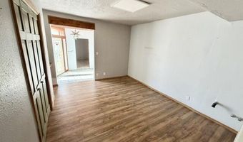 1770 Betts Ln, Bosque Farms, NM 87068