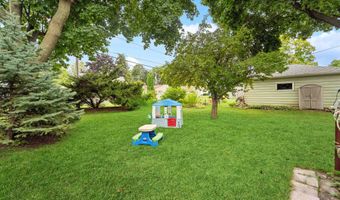 1413 E PERSHING St, Appleton, WI 54911