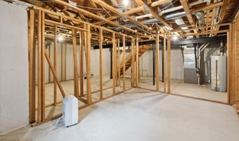 4274 Hillside Dr, Ann Arbor, MI 48105