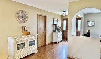 12925 Prairiewood Dr, Aberdeen, SD 57401