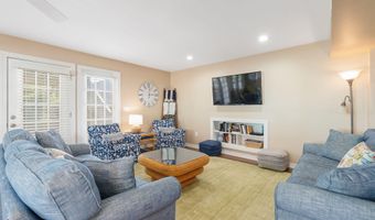 300 Ocean Blvd Ext B, Atlantic Beach, NC 28512