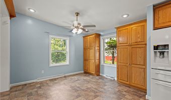 185 Dutch Glory Rd, Amity, PA 15311