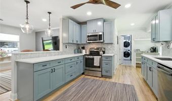 184 Cold Creek Dr, Alpharetta, GA 30009