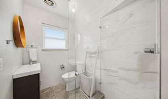 709 Indianola Ave, Ann Arbor, MI 48105