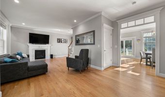 24 Lynn Dr, Attleboro, MA 02703