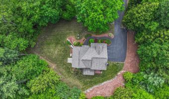 48 Essex Rd, Bedford, NH 03110