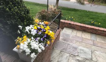 8901 CHARRED OAK Dr, Bethesda, MD 20817