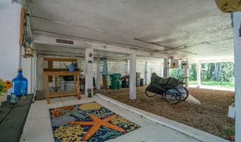 5052 Schira St, Bay St. Louis, MS 39520