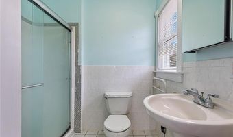 55 Hunter Ave, Newport, RI 02840