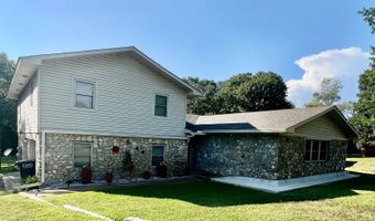 Spacious 4-Bedroom Home on 2.38 Acres with Country Charm, Ardmore, OK 73401