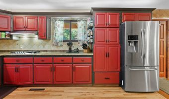 10463 Farm Road 1182, Aurora, MO 65605