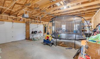 14 Lloyd St, Campton, NH 03223