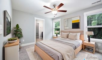 29 Crayton Park Dr, Asheville, NC 28803