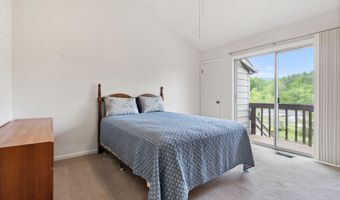 13 RIDGE Ct, Basye, VA 22810