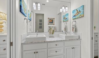 1013 St John Ct, Rockport, TX 78382