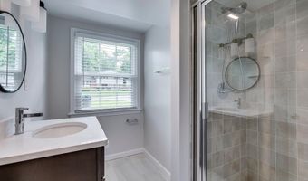 9808 BRIXTON Ln, Bethesda, MD 20817